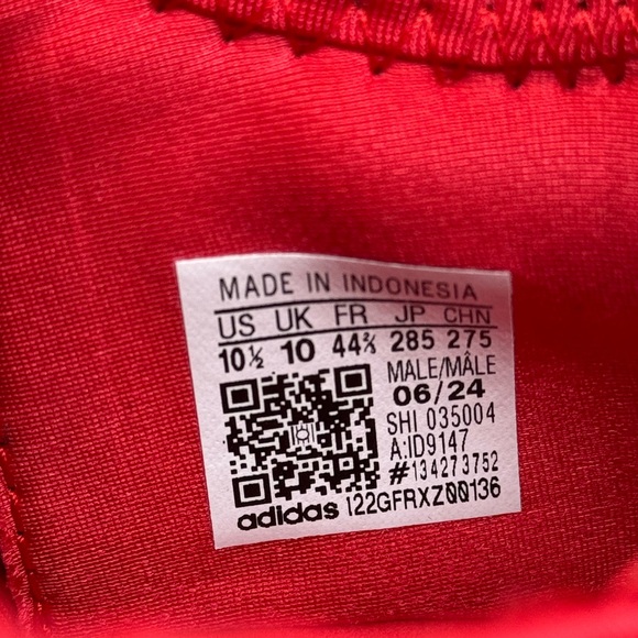 Adidas NMD R1 - Picture 9 of 9